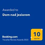 Dom Nad Jeziorem بيت للعطل *