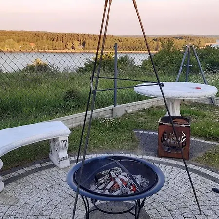 Dom Nad Jeziorem Holiday home Czerwonki (Mragowo)