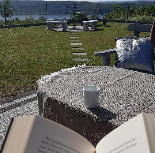 Dom wakacyjny Dom Nad Jeziorem