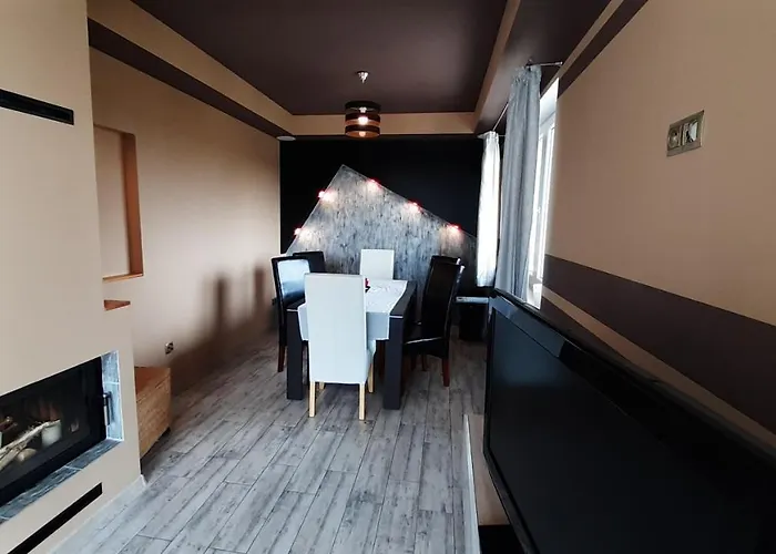 Dom Nad Jeziorem Ferienhaus *